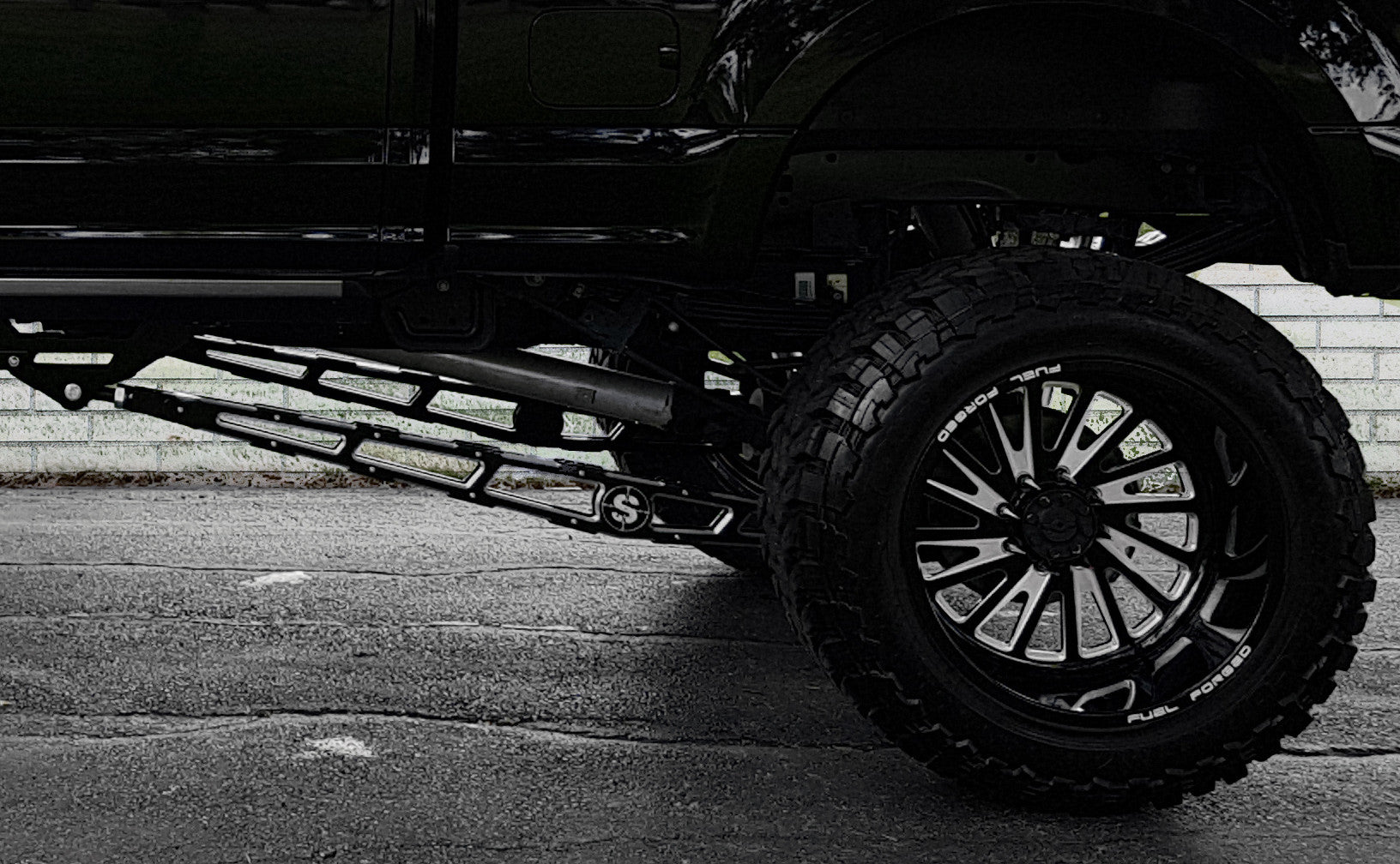 0-12" Identity Series Short Bed Ladder/Traction Bars for 2017-2020 Ford F250/350 Super Duty - Stryker Off Road Design